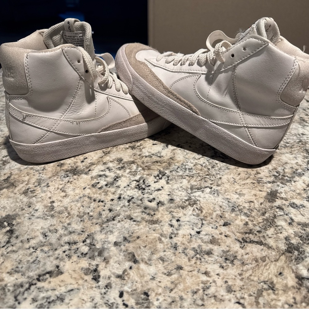 Nike Off-White High-Top Sneakers